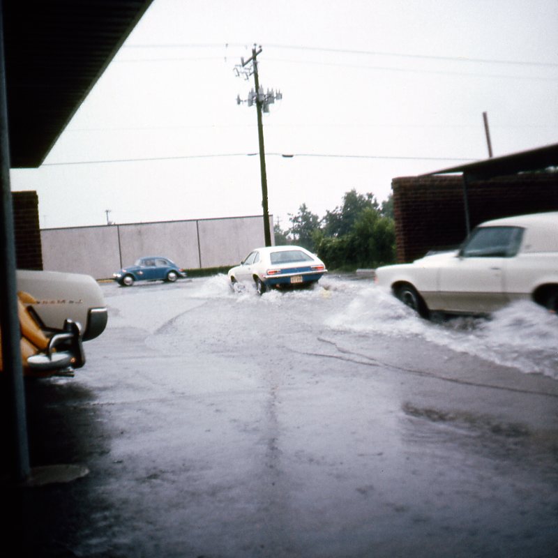 Houston_flooding,_1973.jpg